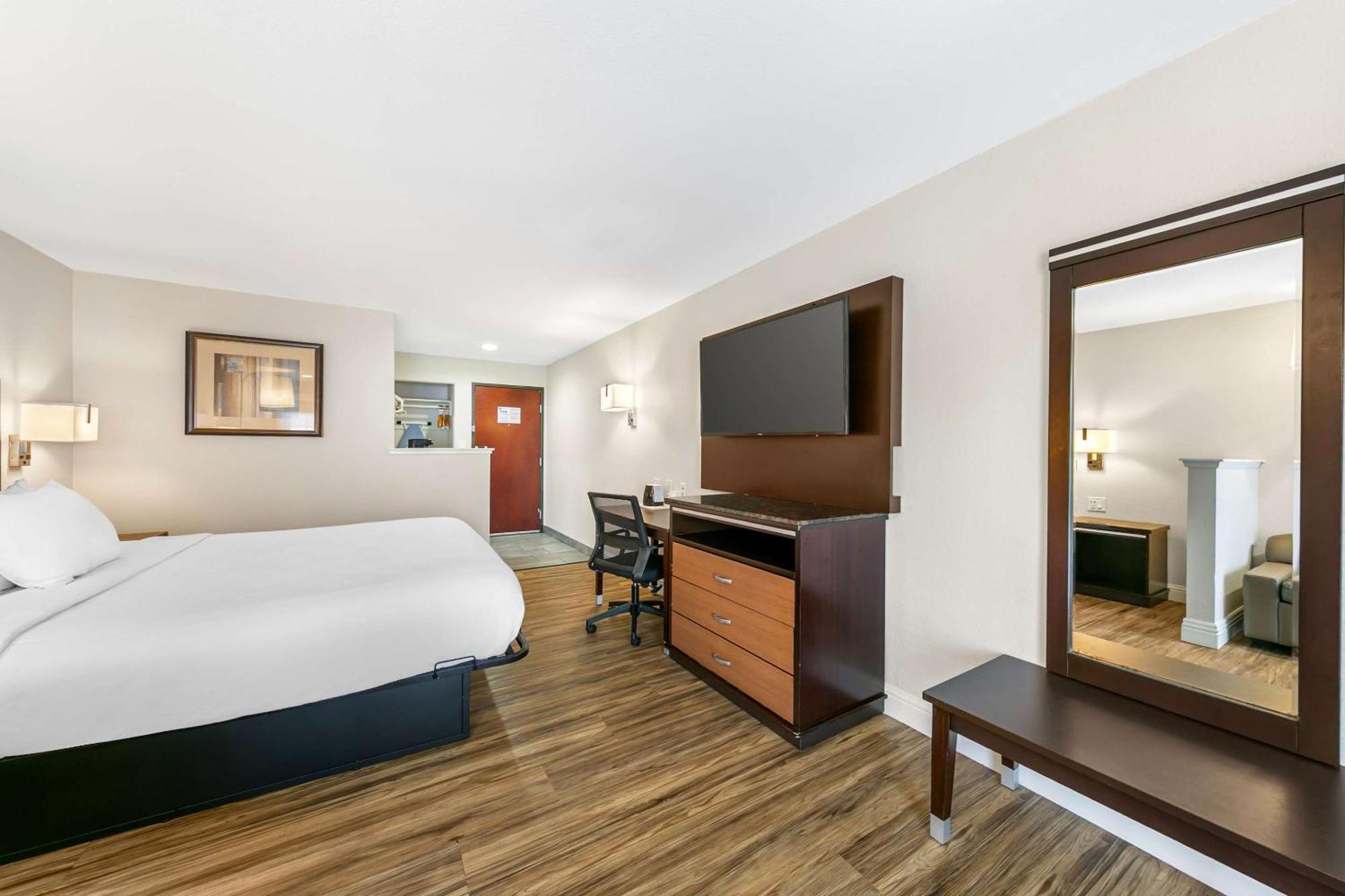 סקרמנטו Quality Inn & Suites מראה חיצוני תמונה
